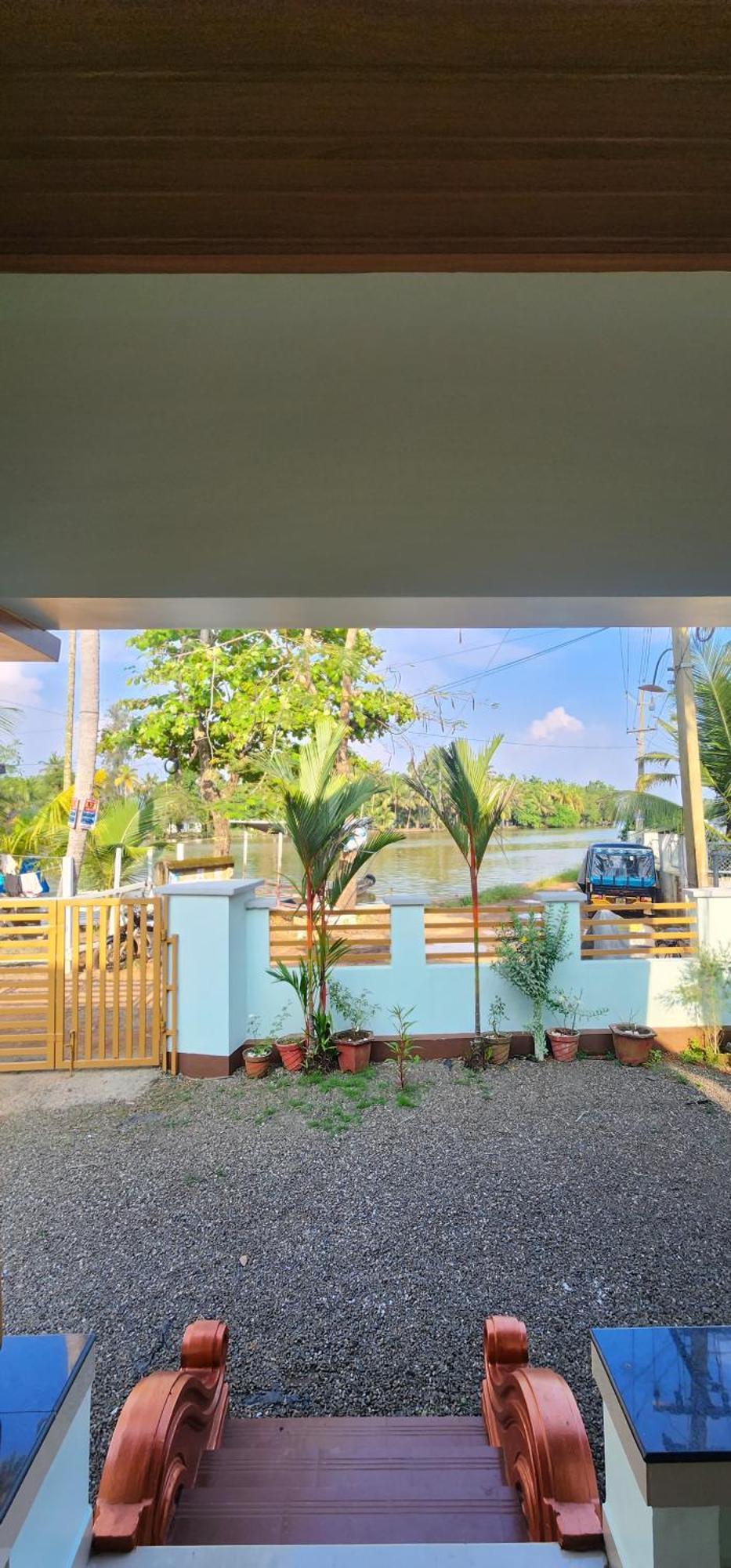 Punerjeni Homes Alappuzha Luaran gambar